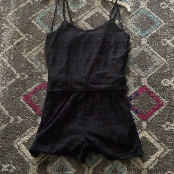 Romper - Picture 2 of 4